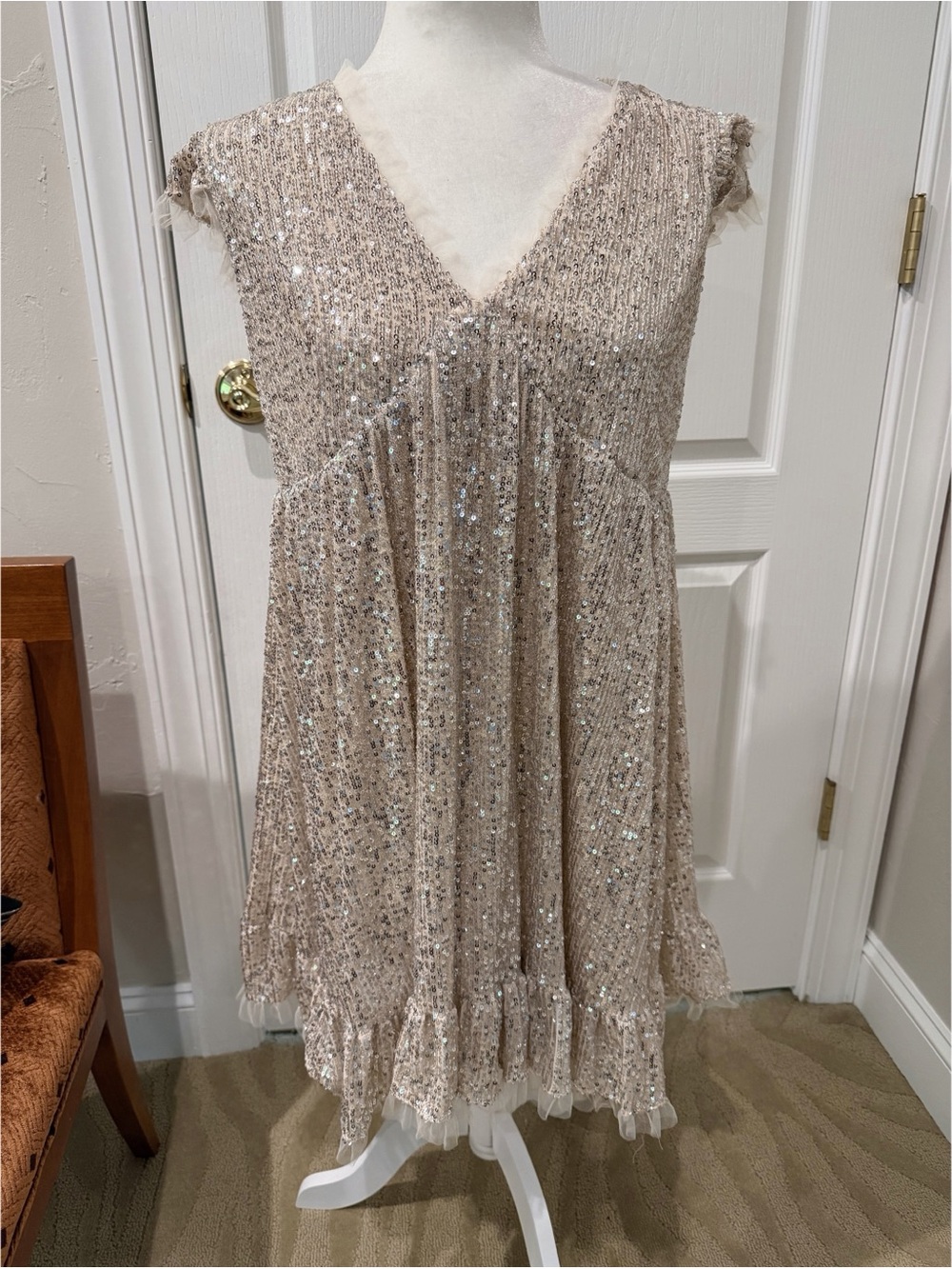 NWT M by MNK Blush Sequined Cap Sleeve Babydoll Mini Dress size M